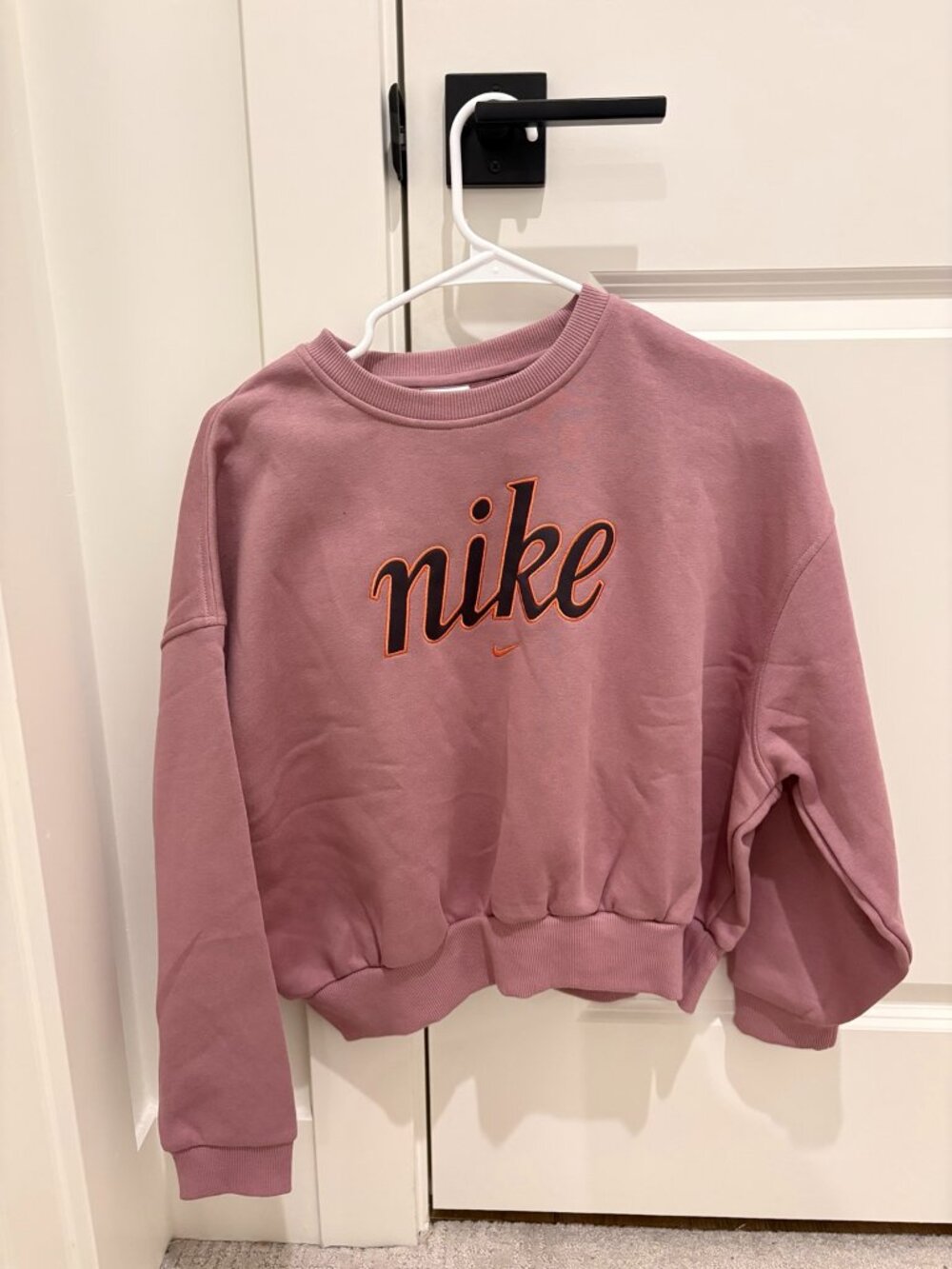 Nike Girls Mauve Cropped Crewneck Sweatshirt Large